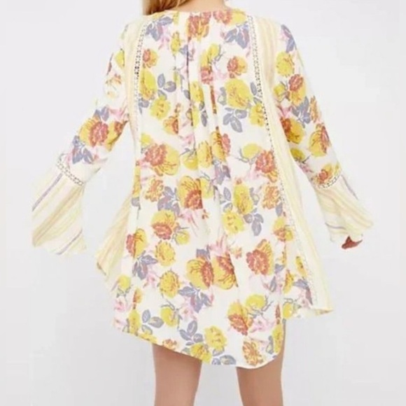 Free People Lovestoned Floral Tunic size Small Crochet Button Down Tassels *read - Picture 4 of 13